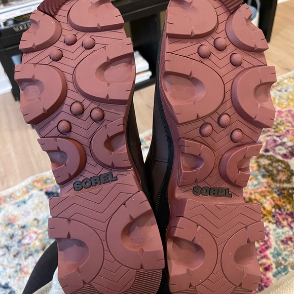 Sorel Chelsea Boot - Picture 3 of 5